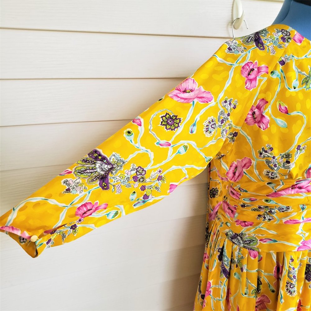 Vintage 80s/90s Luciano Choi 100% Silk Dress with matching scarf - Picture 6 of 15